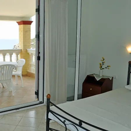 Apartment Beachfront House Tolis - *