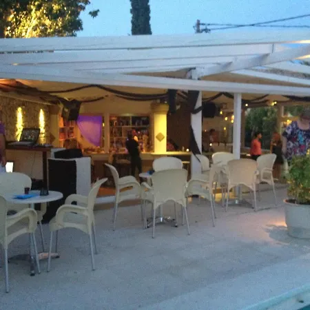 Hotel Pantheon Hall Mesongi