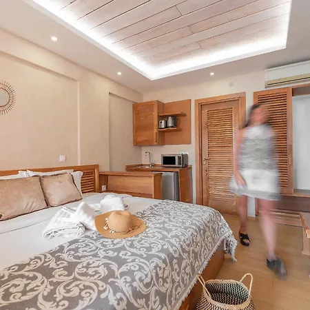 Ekati Mare Kavos