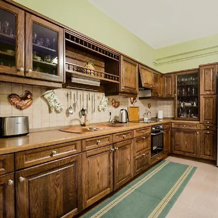 Holiday home Chara's House *