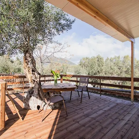 Holiday home Romantic Tree House *