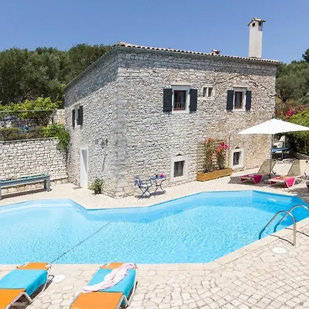 Lithari, Nissaki, Corfu Villa Vigglatouri