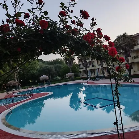 Aparthotel Damia Apts Sidárion