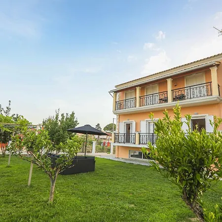 Apartment White Pearl 2 *