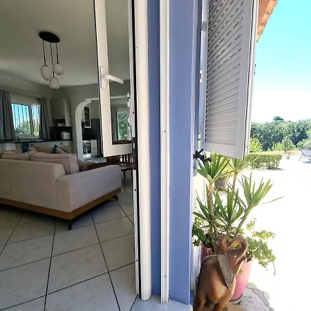 Juliet Villa