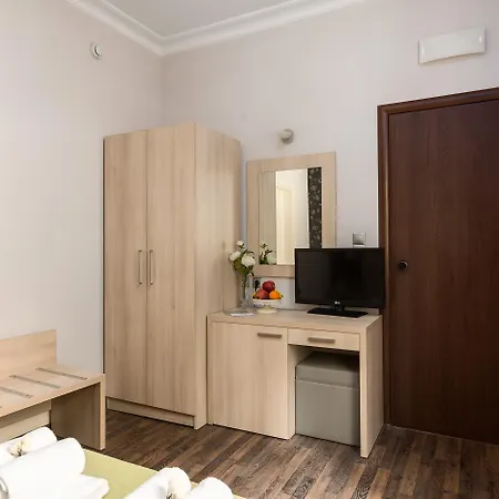 Arion Hotel 3*