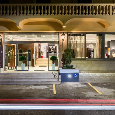 Arion Hotel 3*