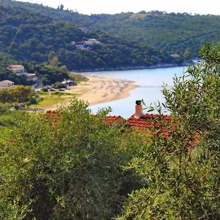 Hotel Bay Apraos