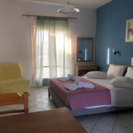 Eleftheria And Apartment