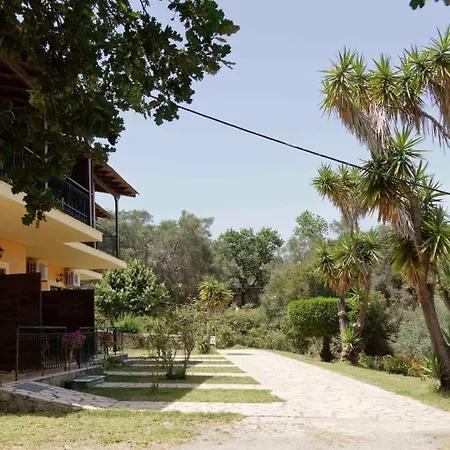 Habitat Corfu Hostel Dassia (Corfu)