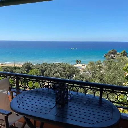 Papadatos Apts With Amazing View - 5mins From The Apartment Kontogialos