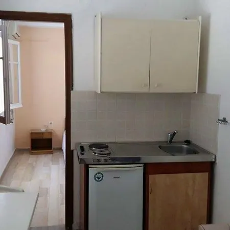 Aparthotel Litharia 2*