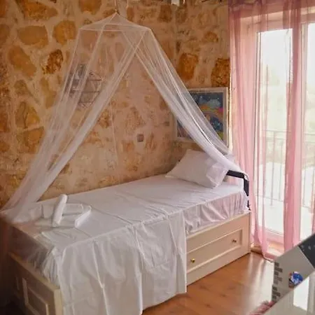 Stone Pool House Gouvia Poulades