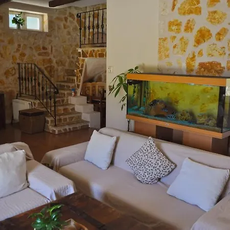 Stone Pool House Gouvia * Poulades