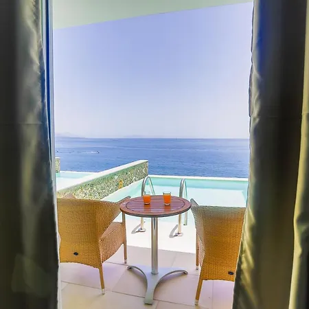 In Guest - With Private Pool *