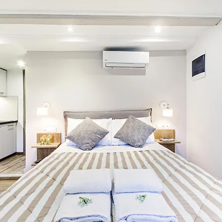 Ionian Citizen Atelier Apartment