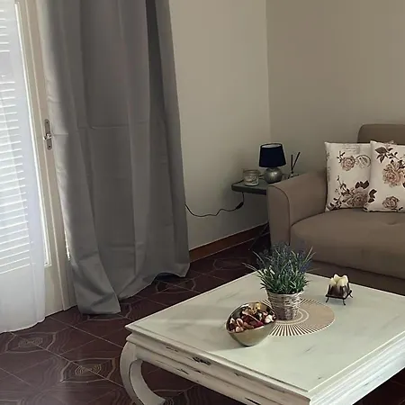 Georgia's Apartments, - Complex S *