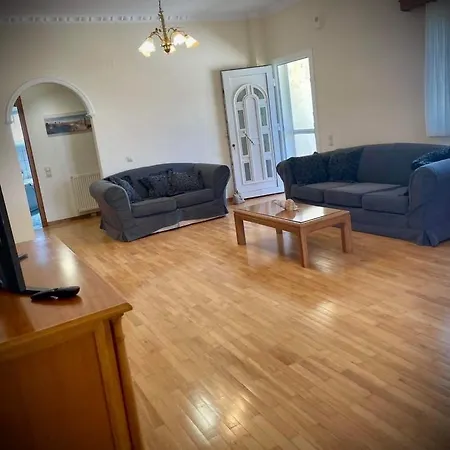 Villamaria Apartment Makrades
