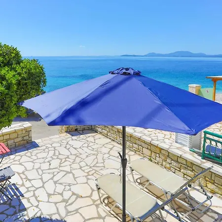 Kaminaki Beachfront