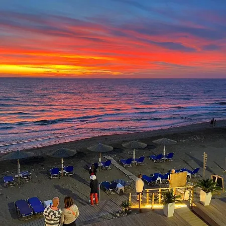 Romantic Palace Beach Gasthuis 3*
