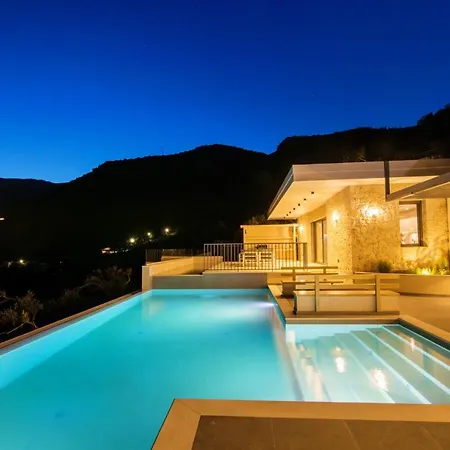 Ble Villa Katavolos