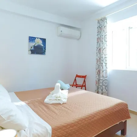 Kaminaki Beachfront Apartment
