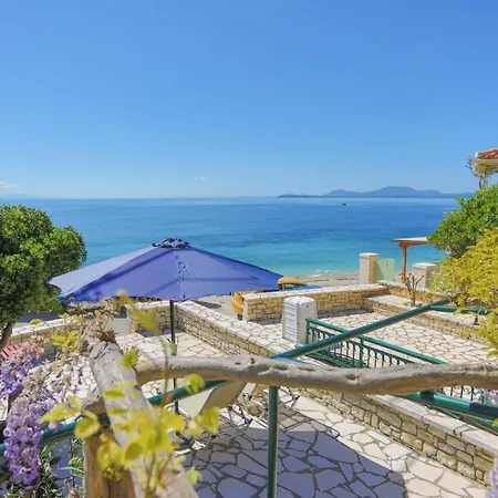 Apartment Kaminaki Beachfront Nisaki (Corfu)