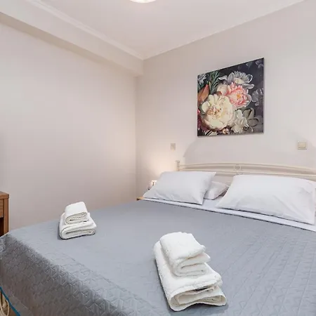 Avra House Villa