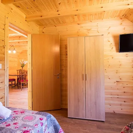 Romantic Tree House Holiday home *
