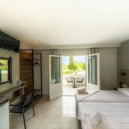 Aparthotel Nikos Kavos