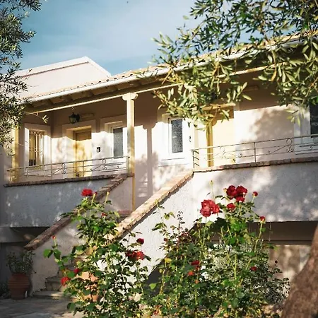 Aparthotel Panorama Hideaway 3*