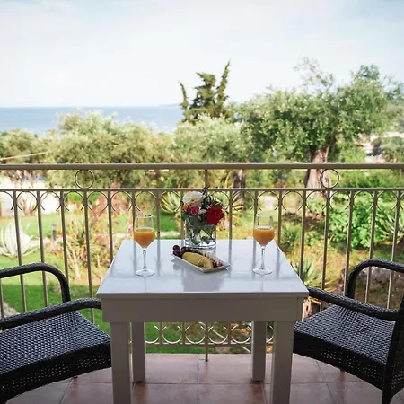 Aparthotel Panorama Hideaway 3*