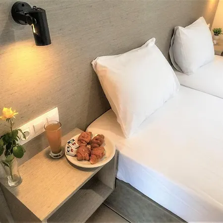 Aparthotel Nikos 3*