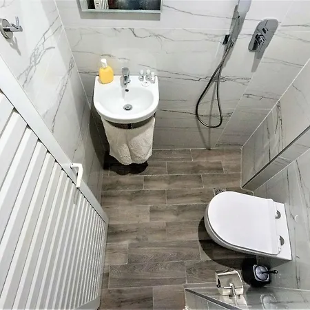 Nikos Aparthotel