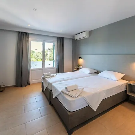 Aparthotel Nikos