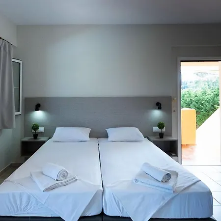 Aparthotel Nikos Kavos