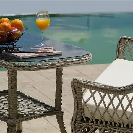 Kassiani Hotel 2*