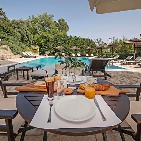 Aparthotel Corfu Club