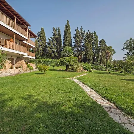 Aparthotel Corfu Club *