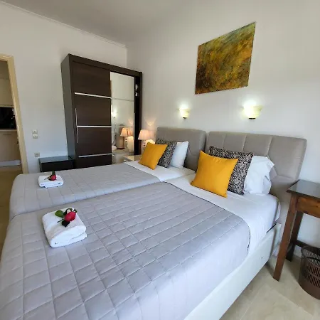 Angela Hotel 3*