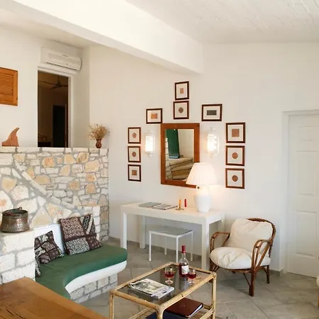 The Saints - St Nicholas Villa Nisaki (Corfu)