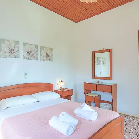 Irena Saint Stephanos Apartment