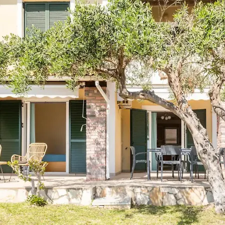 Seaside Garden Antonio 50 Apartment *
