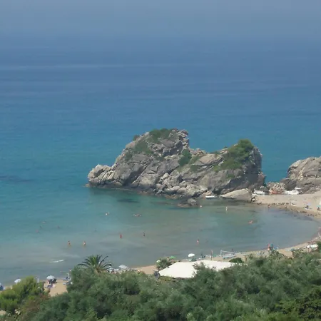 With Swimming Pool And Sea View - Beach, Corfu Apartment Pelekas