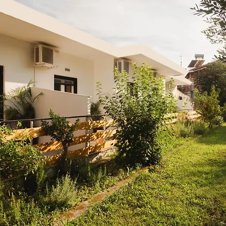 Olive Grove Boutique 4*