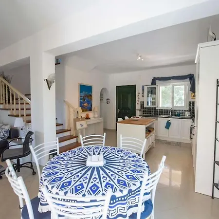 Notis, Acharavi Corfu Apartment *