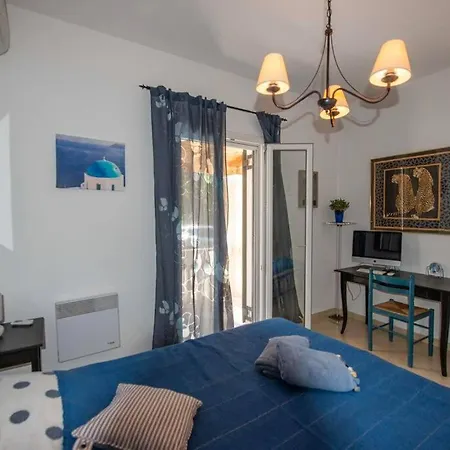 Notis, Acharavi Corfu Acharavi (Corfu)