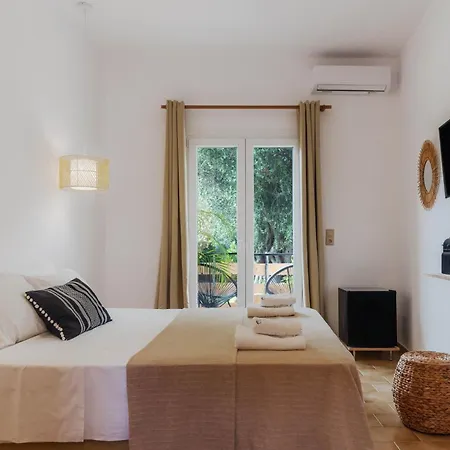 Olive Grove Boutique Hotel 4*
