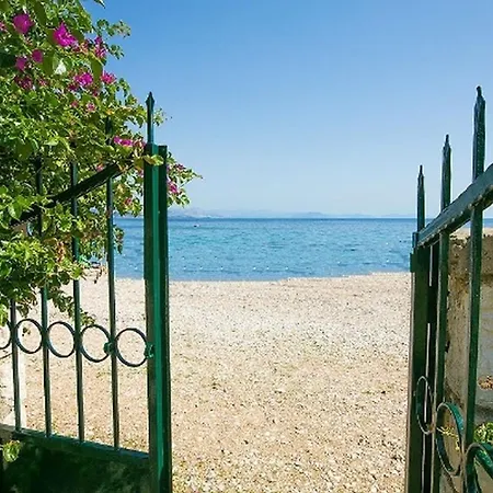 Cote Jardin Villa *