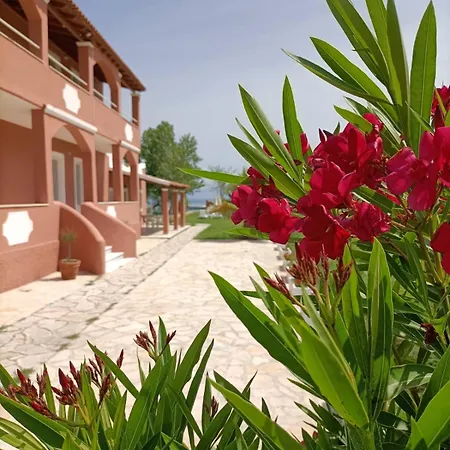 Melador Beachfront Apartment Kavos